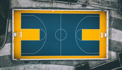 开云体育最新地址-_复古风大型电影主题网球赛：兼具娱乐与竞技_，经典网球比赛