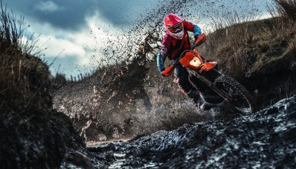 开云入口-传统竹竿节节高比赛，文化与运动双重精彩，竹节鱼竿制作方法