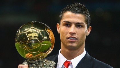 ky体育投注-《英雄联盟夏季赛，IG战队逆袭夺冠成为焦点》，2021英雄联盟夏季赛ig首发